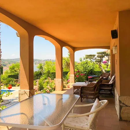 Summer House In S'Agaro